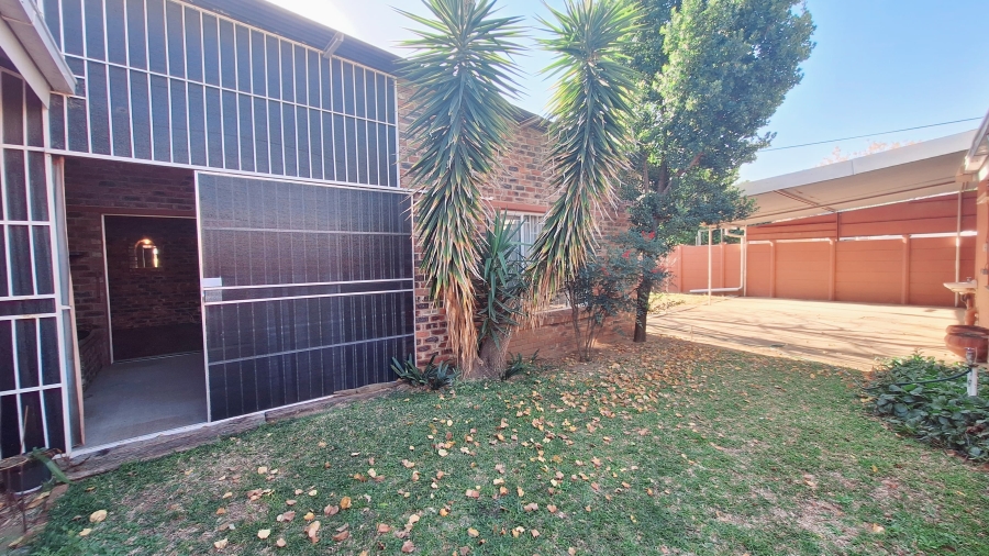 3 Bedroom Property for Sale in Odendaalsrus Free State